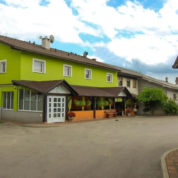 普利斯洛温科旅馆，位于Radomlje的酒店