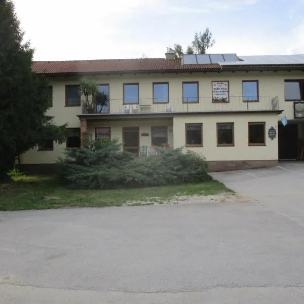 Dorfwirtshaus Rauch，位于Altpölla的酒店