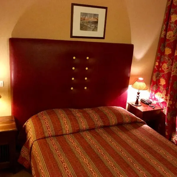 杜艾勒酒店，位于Amilly的酒店