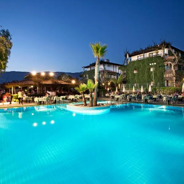 Titan Club Hotel Ultra All Inclusive，位于İshaklı的酒店