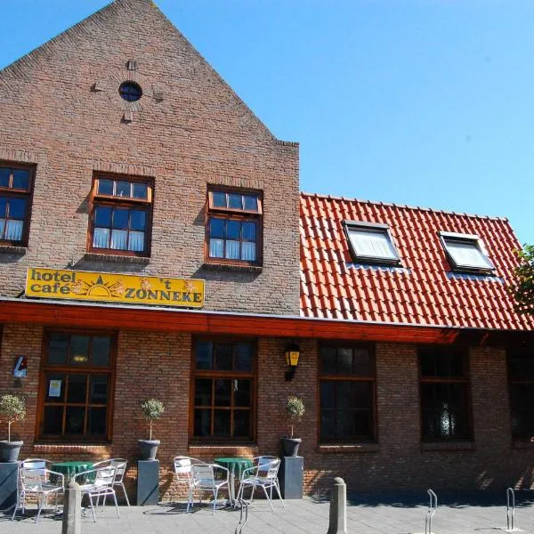 特总那克咖啡厅酒店，位于Geertruidenberg的酒店
