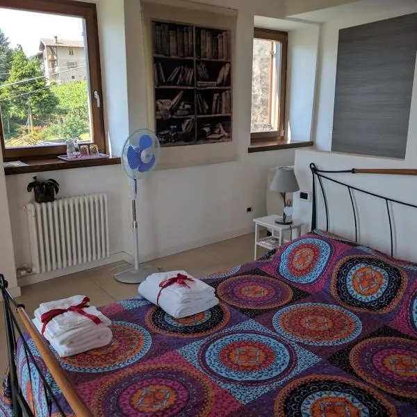 齐娅维住宿加早餐旅馆，位于Isera的酒店