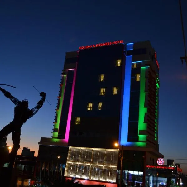 Holiday & Business Hotel - Em frente ao Centro de Eventos e Arena Conda，位于沙佩科的酒店