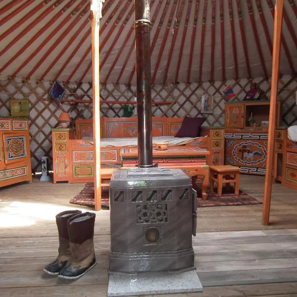 约尔特霍特斯豪华帐篷，位于Vanne的酒店