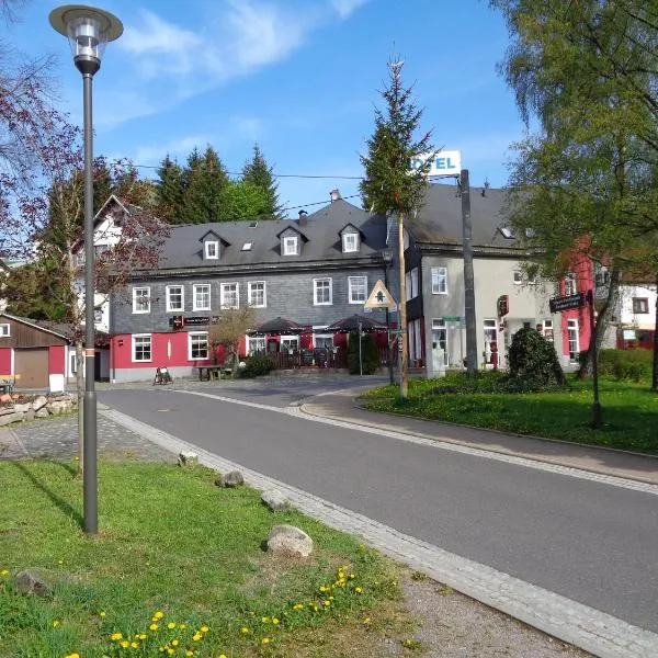 Pension & Gasthof "Am Park" UG，位于Langewiesen的酒店