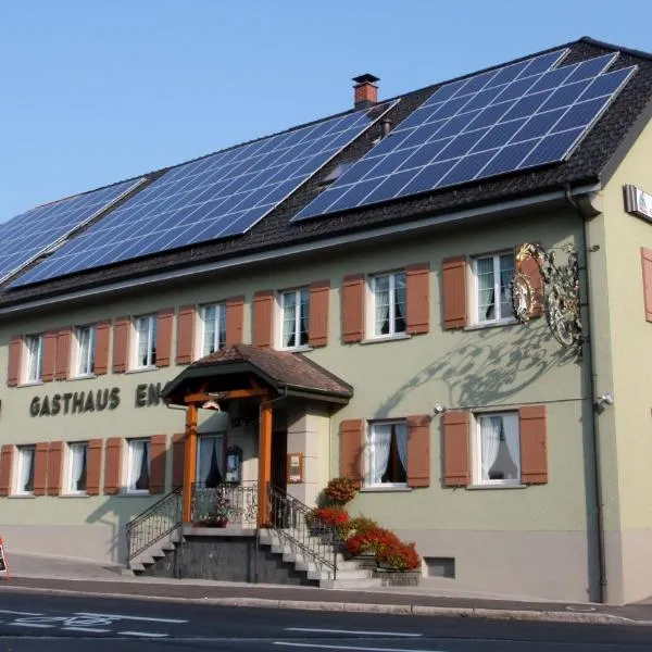 Hotel-Gasthaus Engel Luttingen，位于Hänner的酒店