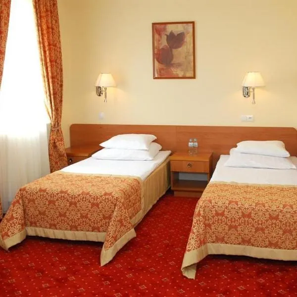 乌韦塔兹卡酒店，位于Goławin的酒店