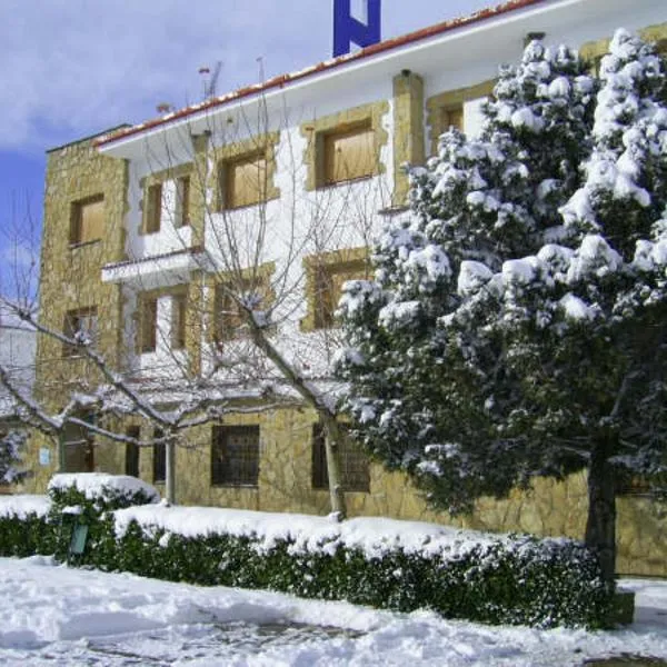小鹿旅馆，位于Villaciervos的酒店