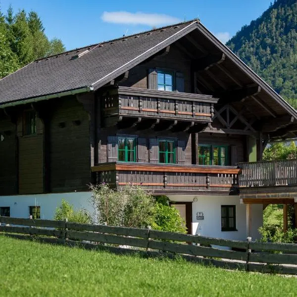 Ausseer Chalet (nahe Hallstatt), Ferienhaus，位于Gössl的酒店