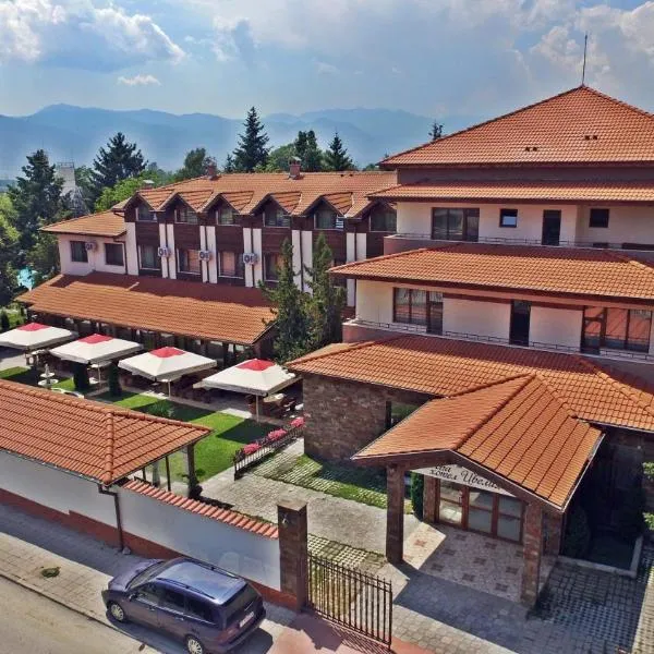 Spa Hotel Ivelia，位于Lŭki的酒店