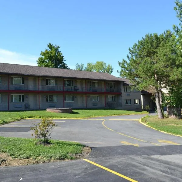 莱瑟姆伊克诺旅店，位于莱瑟姆的酒店