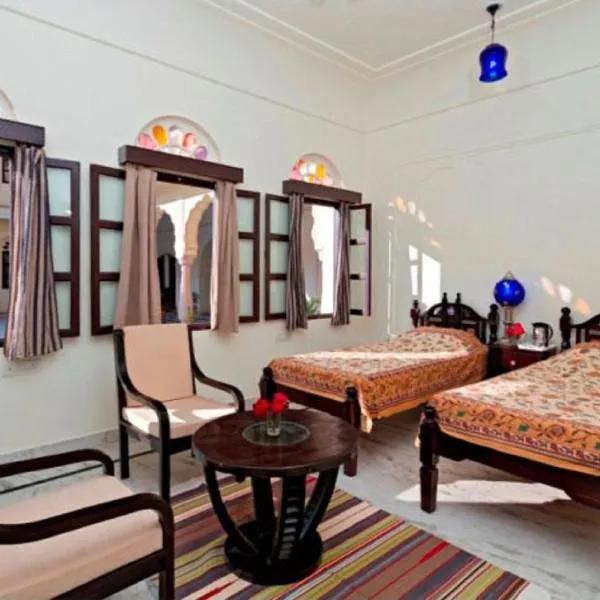 DhulaGarh A Heritage Hotel，位于Bassi的酒店