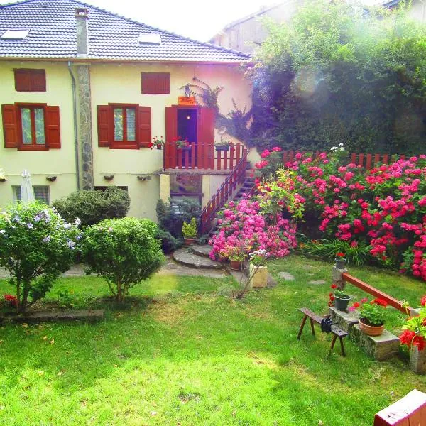 Aucairn，位于Château-Verdun的酒店