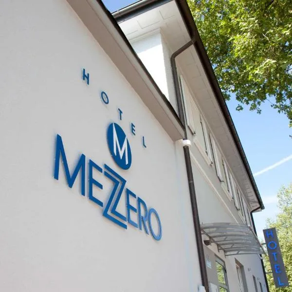 Hotel Mezzero，位于Rechberg的酒店