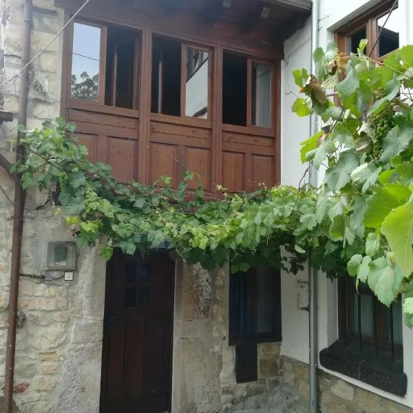 La Casina de Felix，位于Alles的酒店