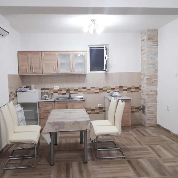 Apartments Mirovica，位于巴尔的酒店