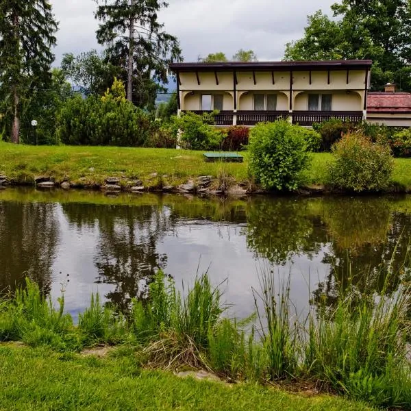 瓦内克旅馆，位于Hynčice nad Moravou的酒店