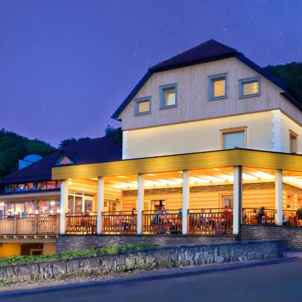 莱斯旅馆，位于Brezje pri Veliki Dolini的酒店