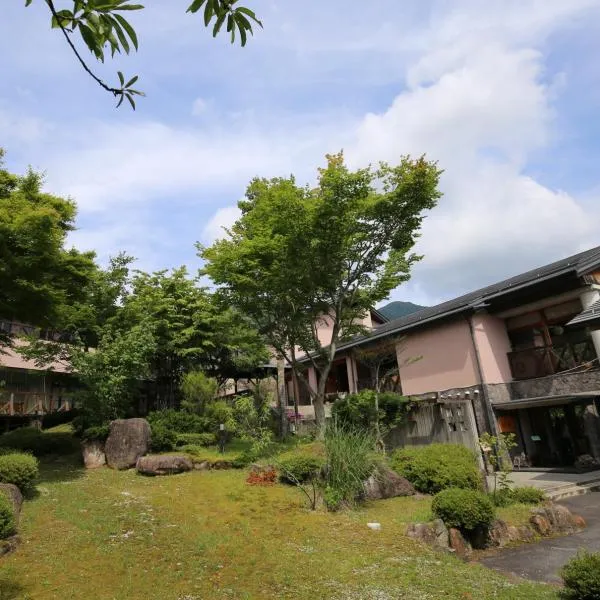 富贵森林酒店，位于Okuwa的酒店