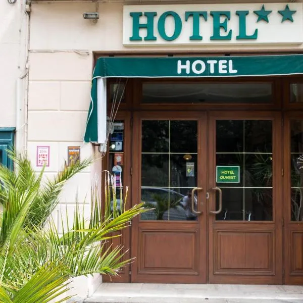 车站酒店，位于La Boussac的酒店