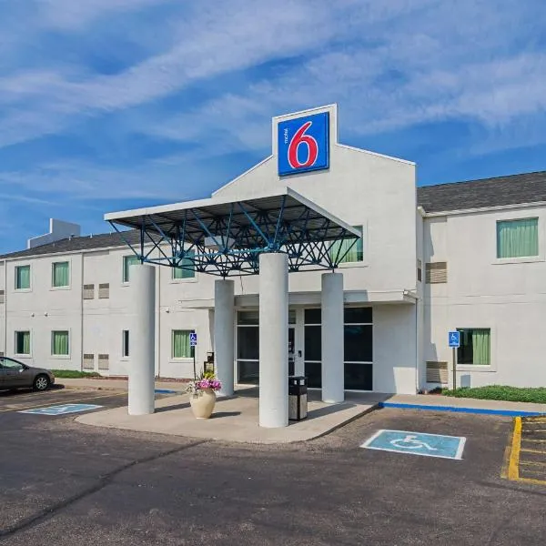 Motel 6-Wheatland, WY，位于Wheatland的酒店