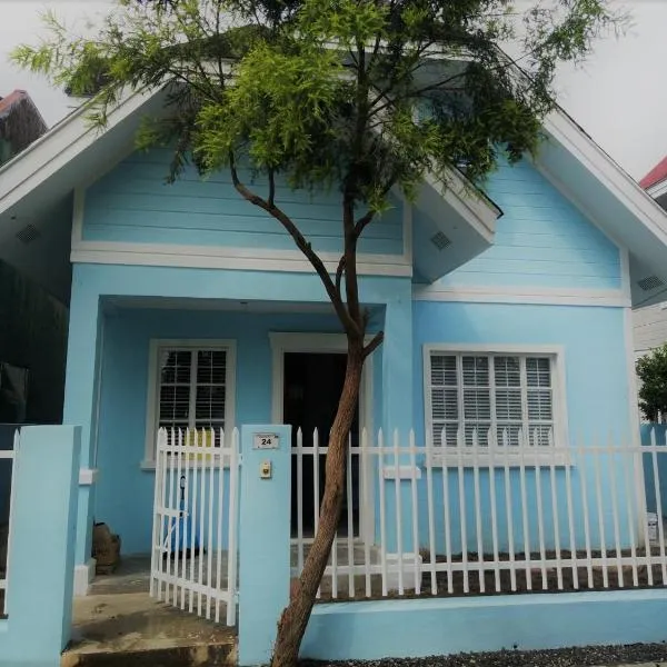 Homestay at 24 Laguna Bel-Air by Red Door House Rental，位于Numero Dos的酒店