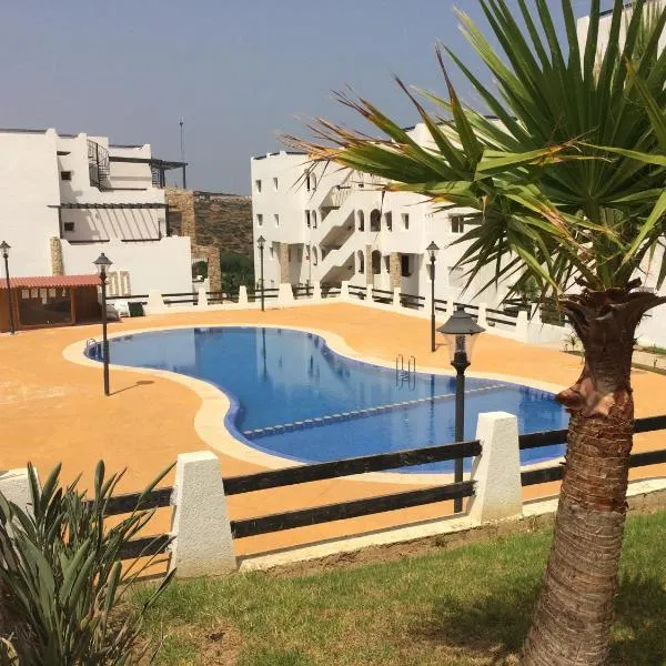 Alcudia Smir Apartment，位于弗尼迪克的酒店