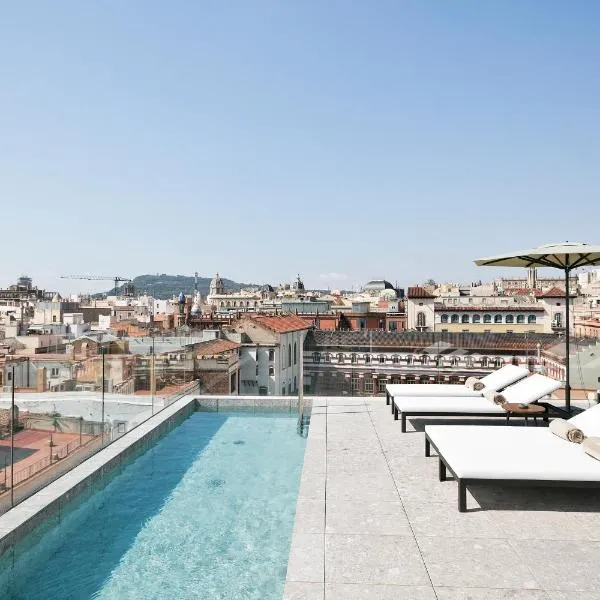 约尔班帕萨基Spa酒店，位于巴塞罗那的酒店