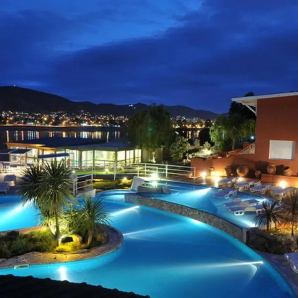Lake Buenavista Apart Hotel & Suites，位于Villa García的酒店