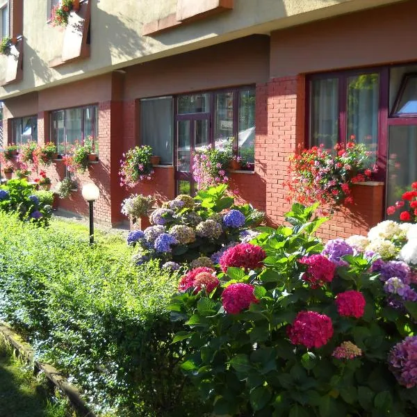 Hotel Ristorante Giardino，位于阿巴迪亚圣萨尔瓦托雷的酒店