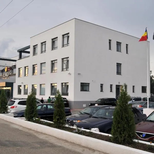 EMD酒店，位于Mărgineni的酒店