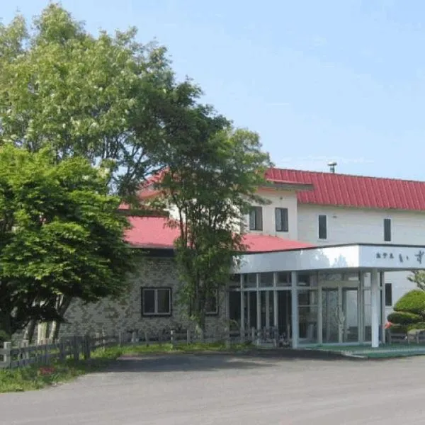泉日式旅馆，位于白老町的酒店