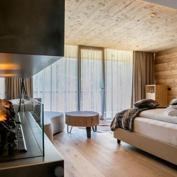 Hotel Gran Paradiso,位于圣卡夏诺的酒店
