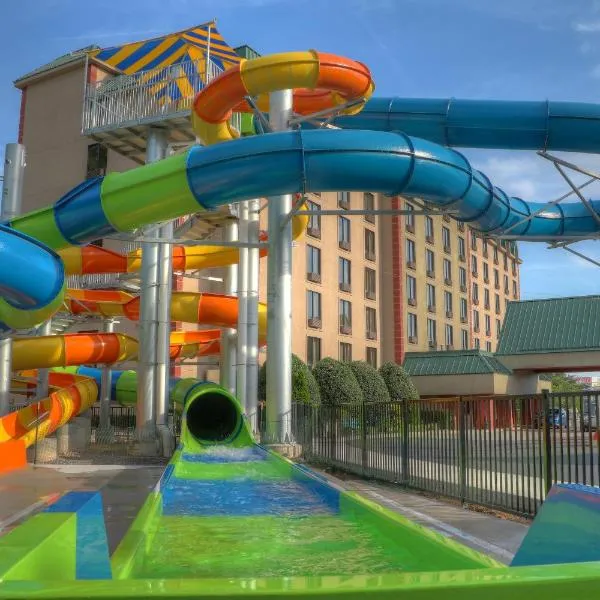 Country Cascades Waterpark Resort，位于Williamsburg的酒店