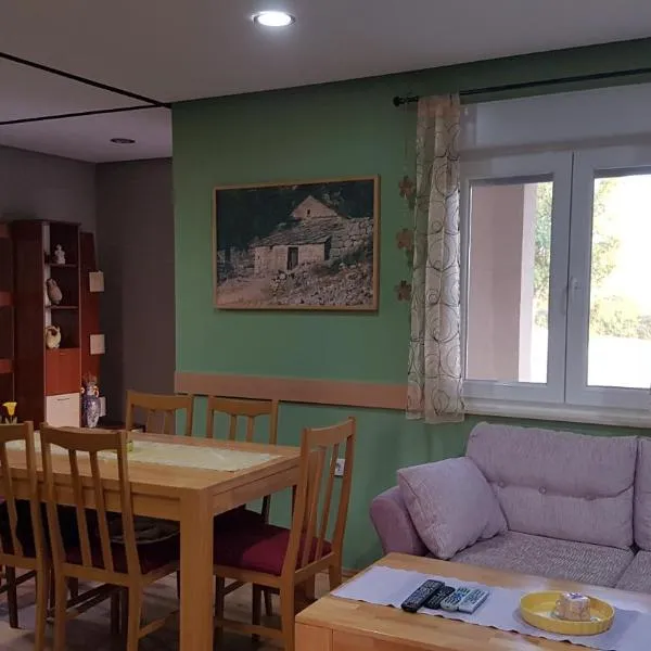 Mountain Cottage Paradise，位于莫斯塔尔的酒店
