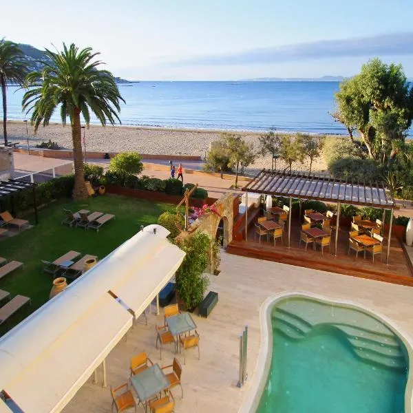 Hotel & Spa Terraza 4 Sup，位于罗萨斯的酒店