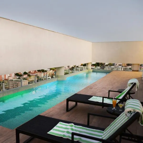 Dubai Suites，位于蒙蒂斯克拉鲁斯的酒店