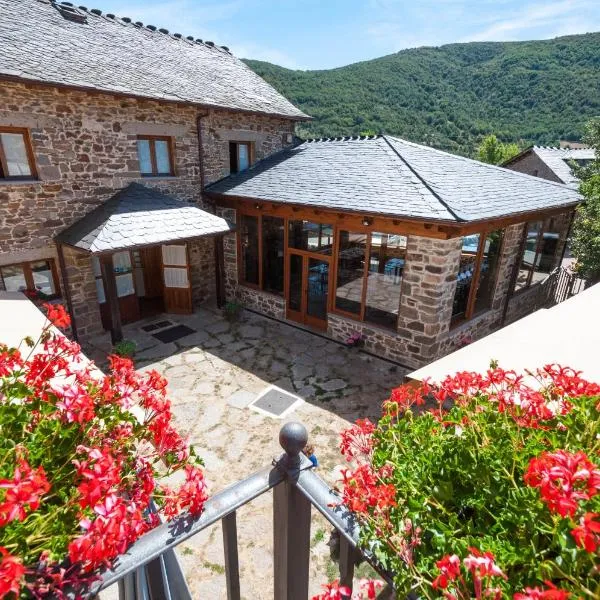 Hotel Rural La Bolera，位于Robles de Laciana的酒店