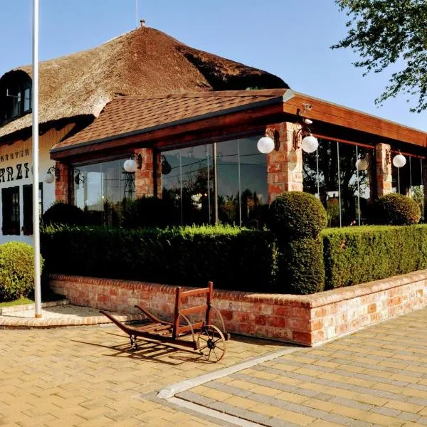 Kantár Fogadó és Étterem，位于Agyagosszergény的酒店