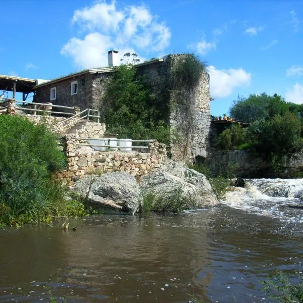 拉塔霍纳农家乐，位于罗恰的酒店