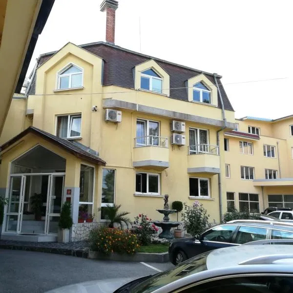 戈蓝特酒店，位于Zheleznitsa的酒店