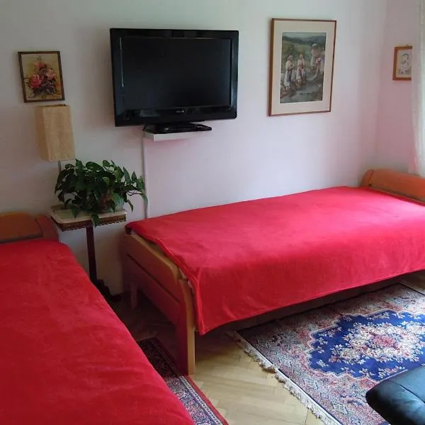 Apartma Dobrna，位于Zavrh nad Dobrno的酒店