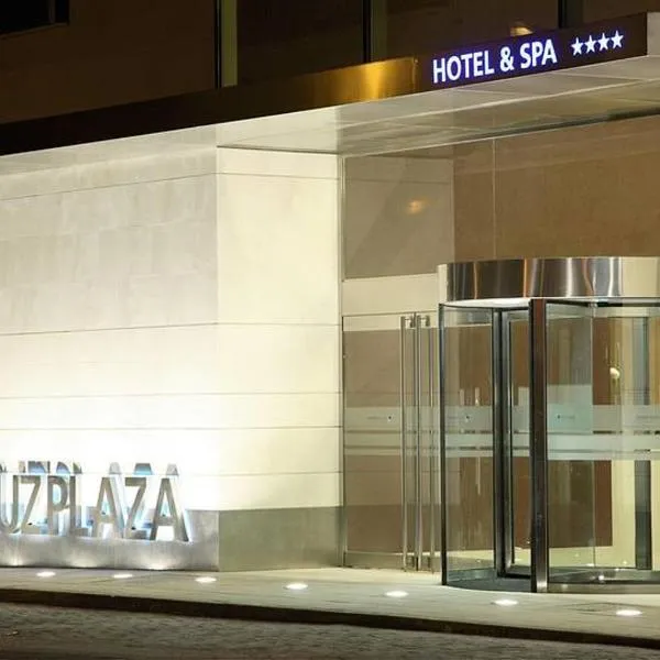 Hotel Veracruz Plaza & Spa，位于San Carlos del Valle的酒店