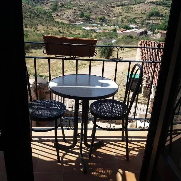 Apartamentos las Fuentes del Alto Tajo，位于佩拉莱霍斯德拉斯特鲁查斯的酒店