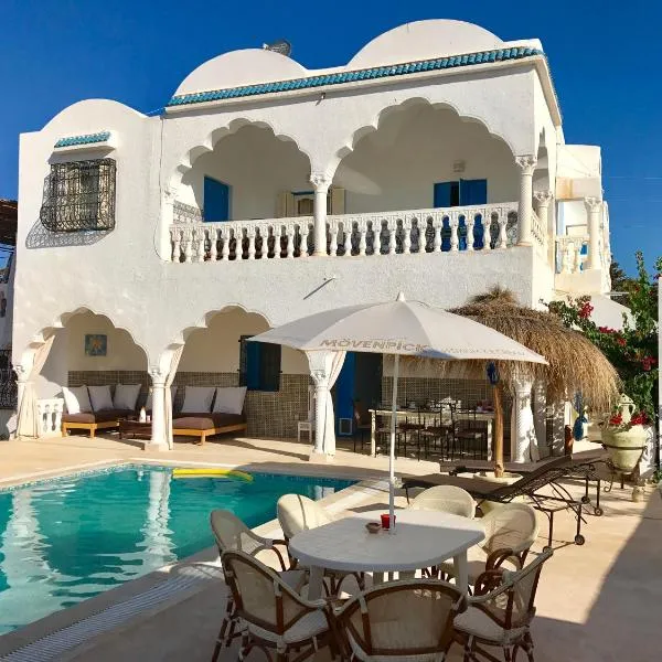 Menzel Churasco Djerba，位于Jāmi‘ al Guelloufi的酒店