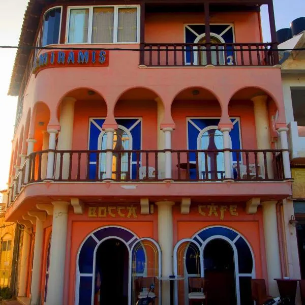Semiramis Apartments，位于Anatolí的酒店