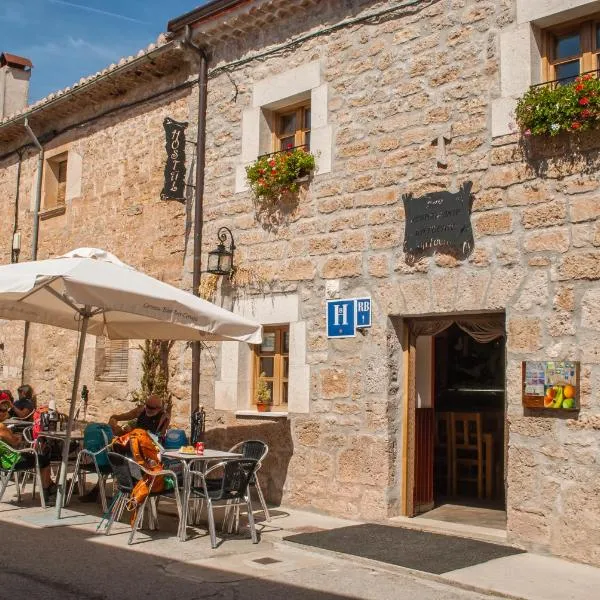 Hostal-Bar Restaurante "La Fuente"，位于Rabé de las Calzadas的酒店