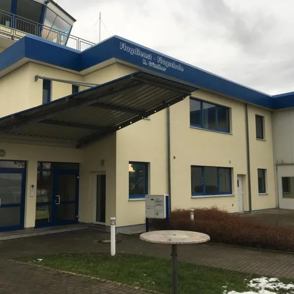 起飞旅馆，位于格拉的酒店