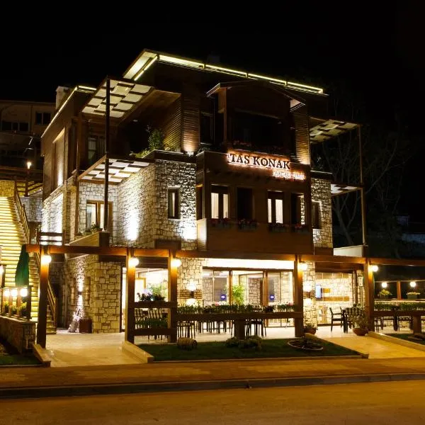 Gelibolu Taş Konak Hotel，位于盖利博卢的酒店