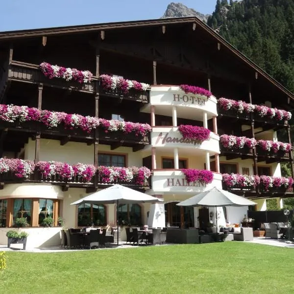 Boutique Hotel Mandarfnerhof，位于皮茨河谷圣莱昂哈德的酒店